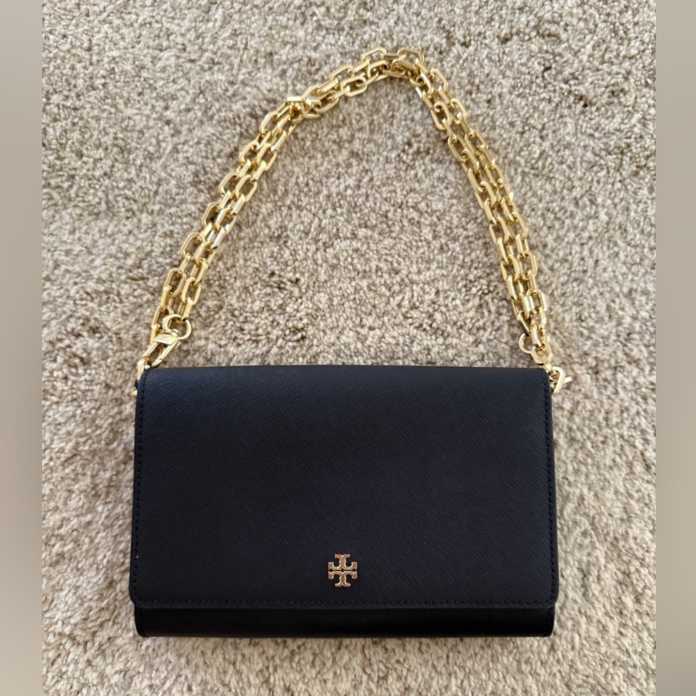 Tory Burch Elegant Black Shoulder Bag with Gold Chain